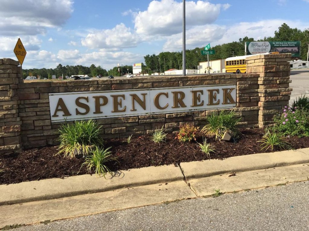 homes for sale in aspen creek